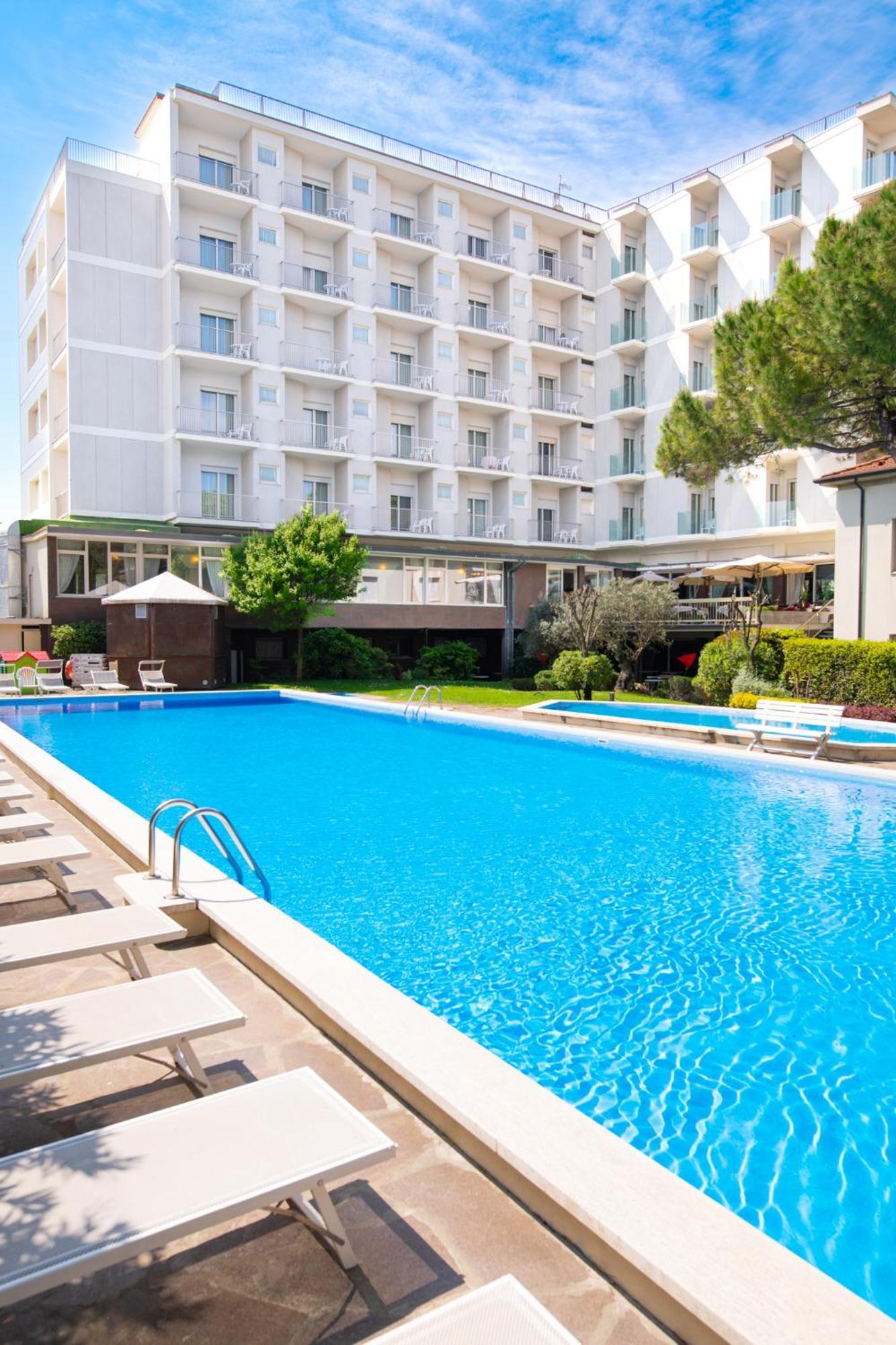 מילאנו מריטימה Hotel Doge מראה חיצוני תמונה